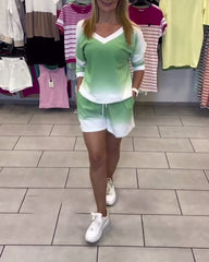 Zestaw sportowy z długim rękawem i dekoltem w serek i gradientem