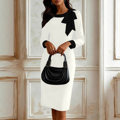 Sukienka w bloki kolorystyczne z muszką