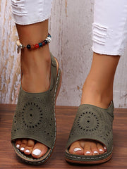 Uderzone puste nylonowe sandały klamry