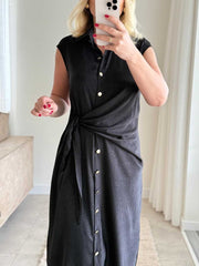 Sukienka koszulowa damska z krótkim rękawem: wiązana w talii, zapinana z przodu na guziki, midi