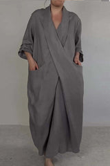 Sukienka z dużą kieszenią i dekoltem w serek, lniana, minimalistyczna