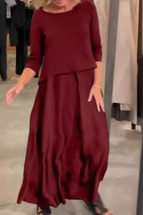 Sukienka na szelkach w jednolitym kolorze. Dwuczęściowy zestaw damski