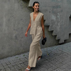 Dwuczęściowy komplet damski z bawełny w jednolitym kolorze, dekoltem w serek, bez rękawów, bluzką i spodniami