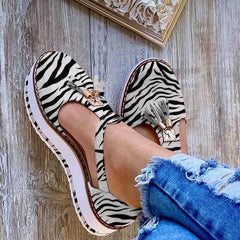 Spring And Summer Foreign Trade Large Size Women'S Shoes Wish Amazon Independent Station European And American Tassel Buckle Women'S Sandals 43Women