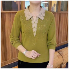 Temperamentny damski top z klapami ze strasu