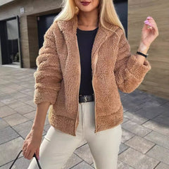 Wełniana kurtka wierzchnia z kapturem na jesień i zimę