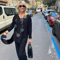 Dwuczęściowy komplet składający się z topu i spodni w jednolitym kolorze