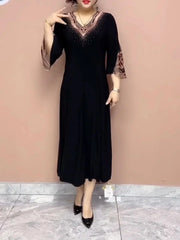 🌸Elegancka sukienka z dekoltem w serek