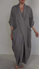 Sukienka z dużą kieszenią i dekoltem w serek, lniana, minimalistyczna