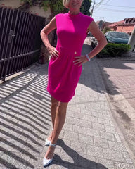 Sukienka z krótkim rękawem i półgolfem