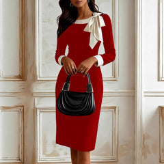 Sukienka w bloki kolorystyczne z muszką