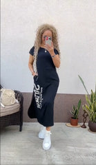 Sukienka z nadrukiem w litery, okrągłym dekoltem i rozcięciem przy kieszeniach