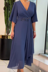 Elegancka długa sukienka z szyfonu z dekoltem w serek