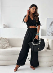 Komplet z elastycznymi spodniami i koszulą