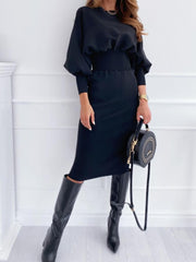 💗Skromna obcisła sukienka w jednolitym kolorze