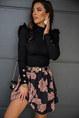 Top koszulowy o dopasowanym kroju na jesień i zimę, z falbaną na dole