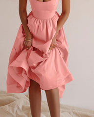 Jednokolorowa sukienka bez rękawów